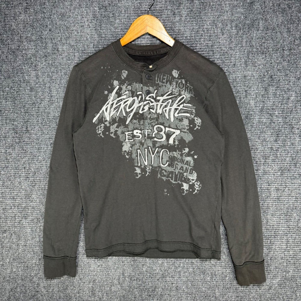 Y2K Aeropostale Mens Long Sleeve Henley Shirt Gray Graphic EST 87 NYC Size M